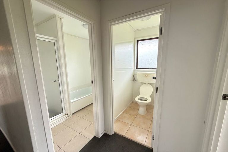 Photo of property in 15 Olena Avenue, Sunnyhills, Auckland, 2010