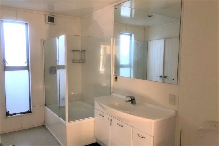 Photo of property in 4 Poona Street, Khandallah, Wellington, 6035