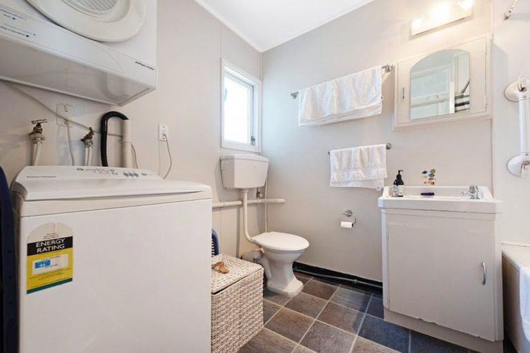 Photo of property in 2e/145 Ohiro Road, Brooklyn, Wellington, 6021