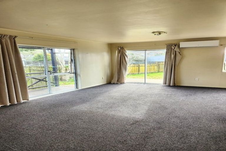Photo of property in 32 Heathdale Crescent, Papakura, 2110