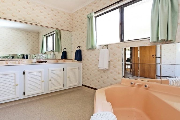 Photo of property in 174b Gloucester Street, Taradale, Napier, 4112