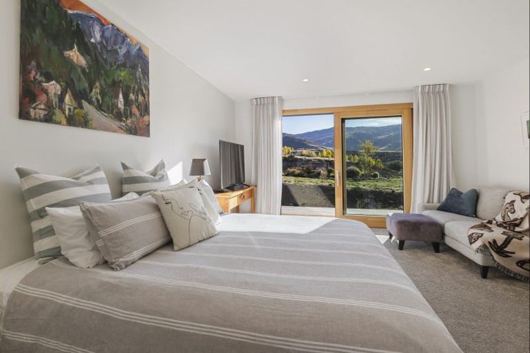 Photo of property in 112 Hall Road, Bannockburn, Cromwell, 9384
