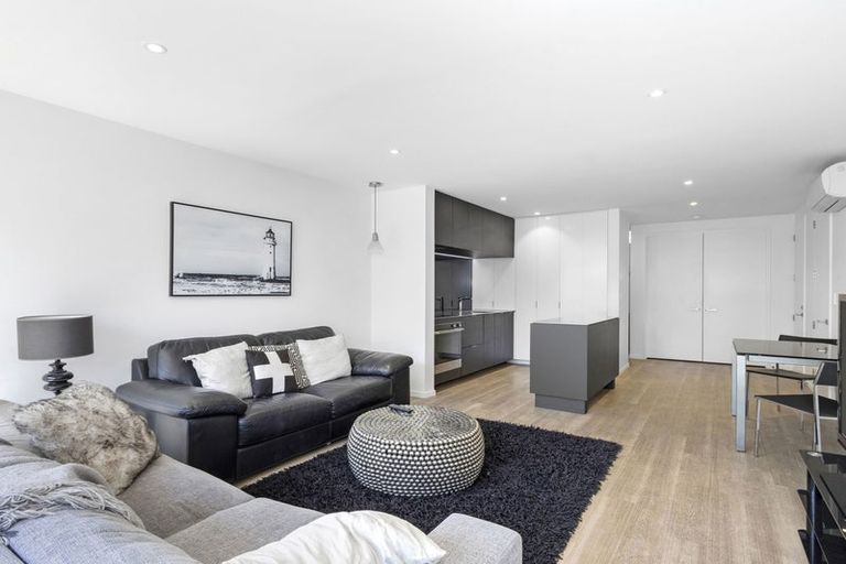 Photo of property in 138c Holly Road, St Albans, Christchurch, 8014