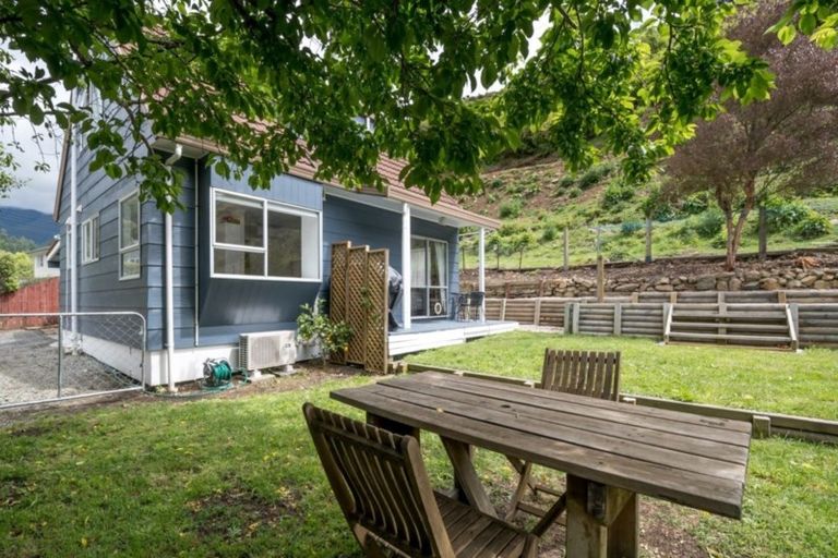 Photo of property in 8 Roseberry Way, The Brook, Nelson, 7010