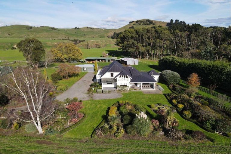 Photo of property in 66 Hamilton Road, Dannevirke, 4976