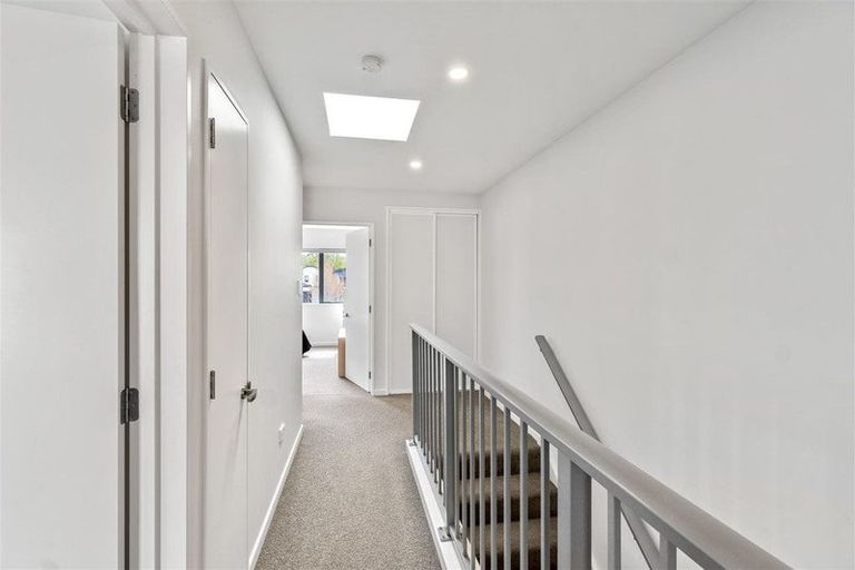 Photo of property in 3 Longueval Lane, Broomfield, Christchurch, 8042