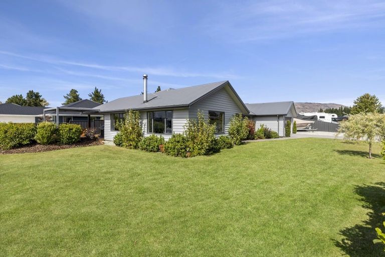 Photo of property in 7 Wren Street, Albert Town, Wanaka, 9305