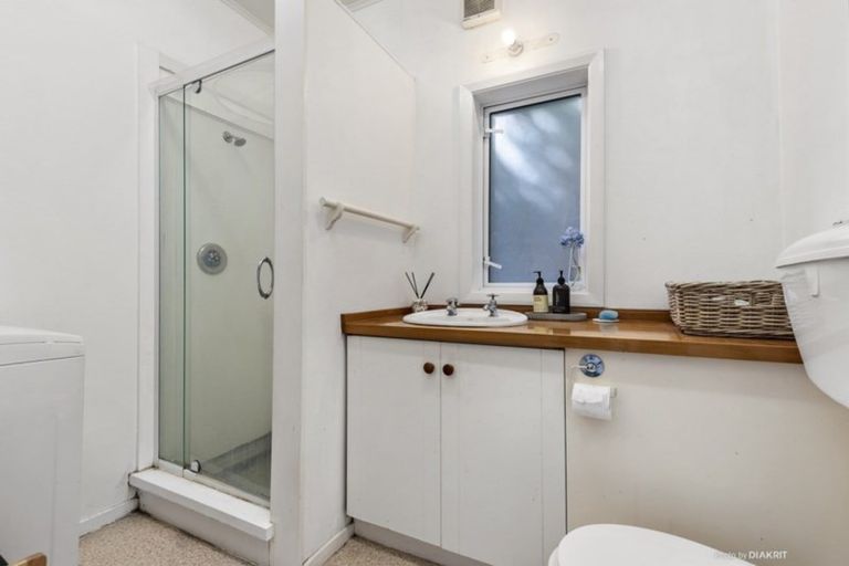 Photo of property in 3a Linwood Way, Island Bay, Wellington, 6023