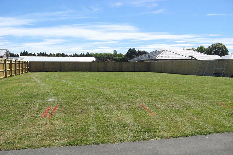 Photo of property in 11 Brookwater Avenue, Northwood, Christchurch, 8051