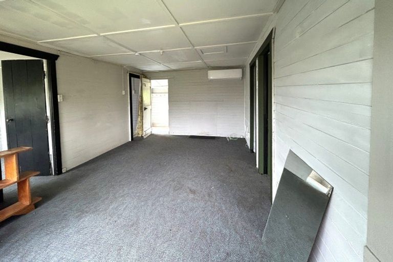 Photo of property in 8 School Road, Kakanui, Oamaru, 9495