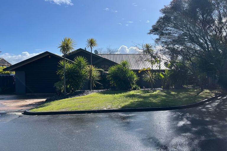 Photo of property in 44 Ayrshire Drive, Grandview Heights, Hamilton, 3200