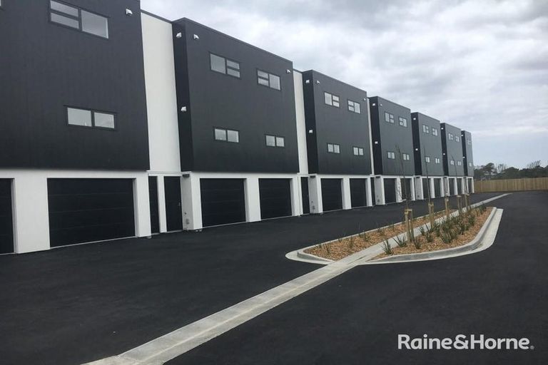 Photo of property in 2/22 Ashley Place, Papamoa Beach, Papamoa, 3118