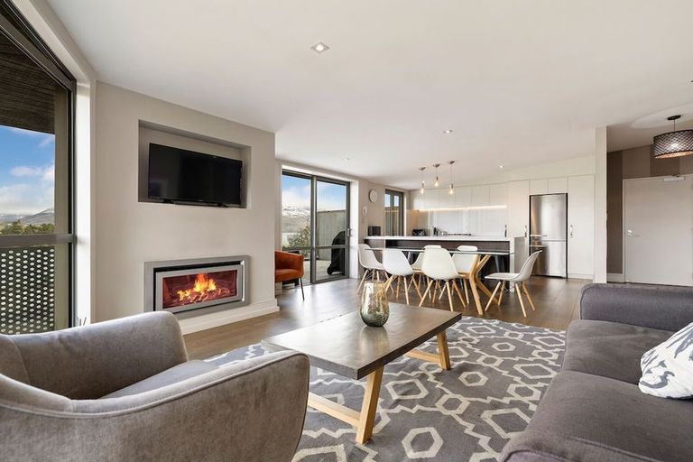 Photo of property in Rahiri Apartments, 8/23 Adelaide Street, Queenstown, 9300