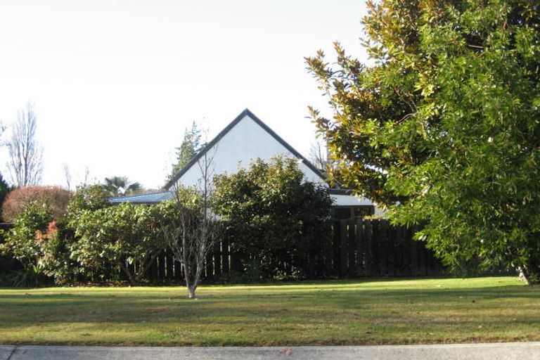 Photo of property in 4 Tapley Paddock, Wanaka, 9305