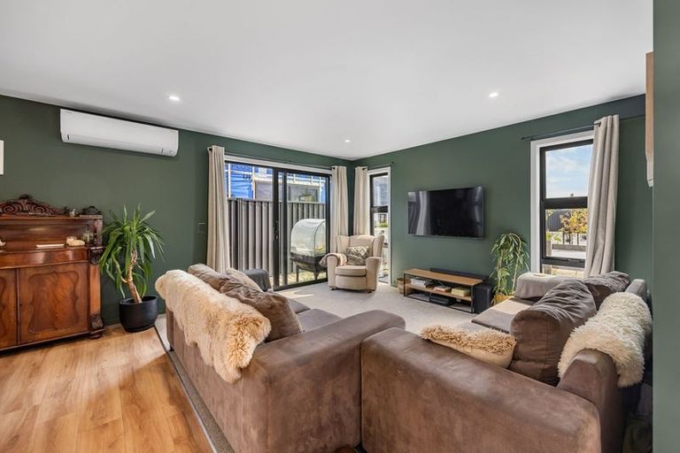 Photo of property in 5 Riley Street, Lake Hawea, 9382