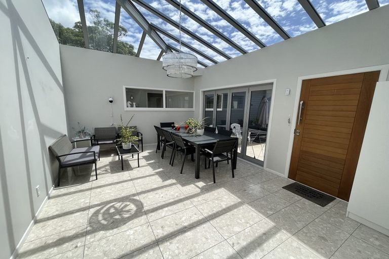 Photo of property in 18 Rama Crescent, Khandallah, Wellington, 6035