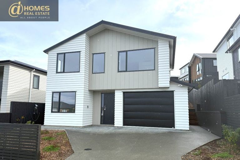 Photo of property in 15 Tupa Street, Long Bay, Auckland, 0630