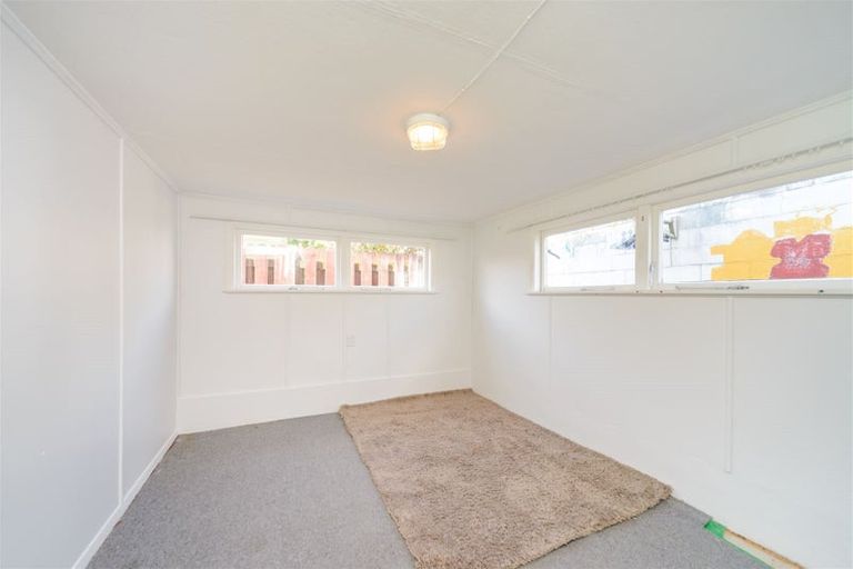 Photo of property in 42 Pitama Road, Awapuni, Palmerston North, 4412