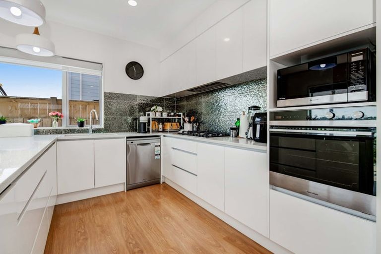 Photo of property in 10 Kiwa Crescent, Gulf Harbour, Whangaparaoa, 0930