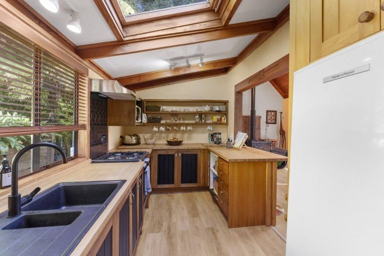 Photo of property in 32 Latitude Close, Whitby, Porirua, 5024