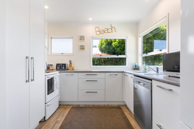 Photo of property in 106 Mckellar Place, Whangamata, 3620