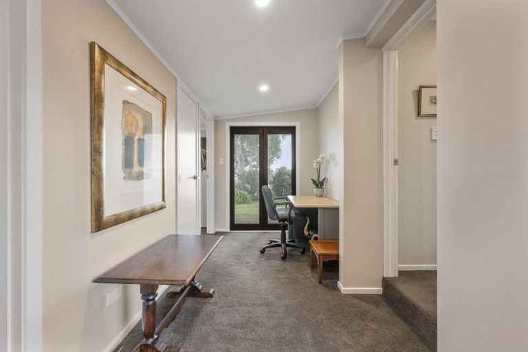 Photo of property in 8 First Avenue, Glenbrook, 2681