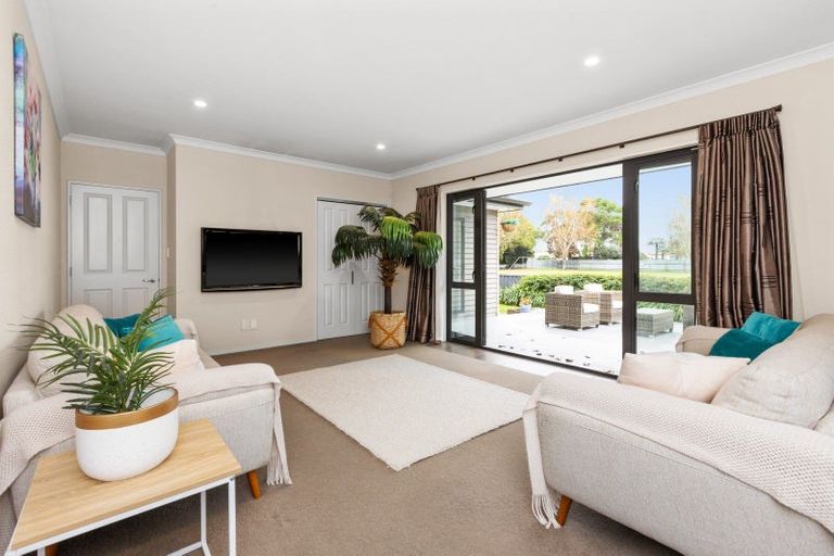 Photo of property in 15a Moeller Street, Taradale, Napier, 4112