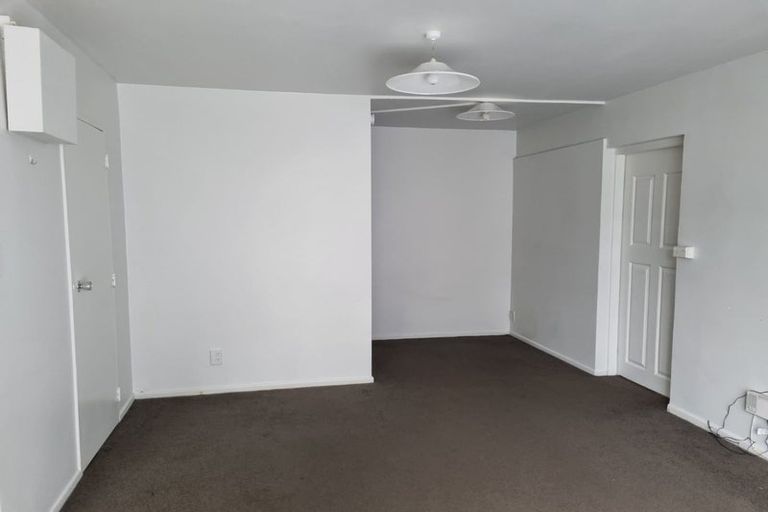 Photo of property in 126u3 Redwood Avenue, Tawa, Wellington, 5028