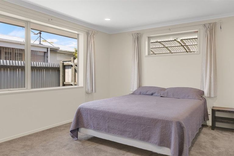 Photo of property in 16 Forbes Street, Westport, 7825