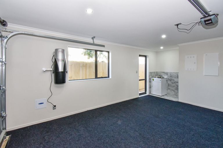 Photo of property in 8 Cambridge Road, Manurewa, Auckland, 2102
