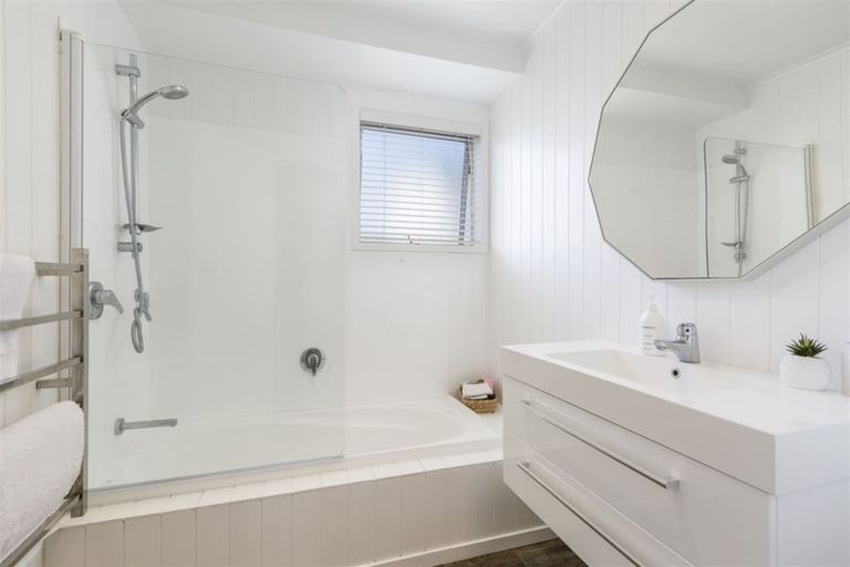 Photo of property in 41 Japonica Drive, Beach Haven, Auckland, 0626