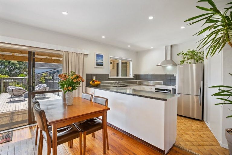 Photo of property in 89 Martin Road, Paraparaumu Beach, Paraparaumu, 5032