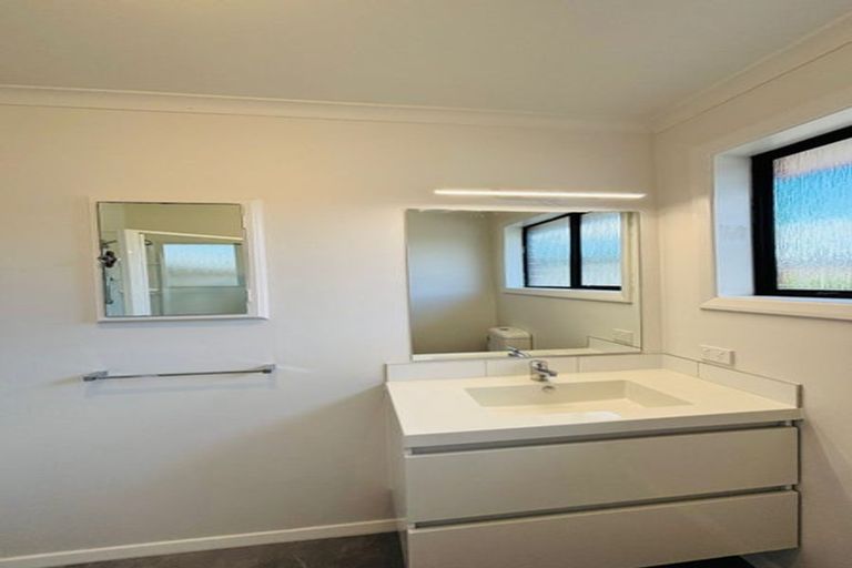 Photo of property in 4/69 Ararino Street, Trentham, Upper Hutt, 5018