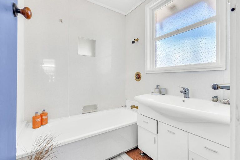 Photo of property in 40a Henley Street, Westport, 7825