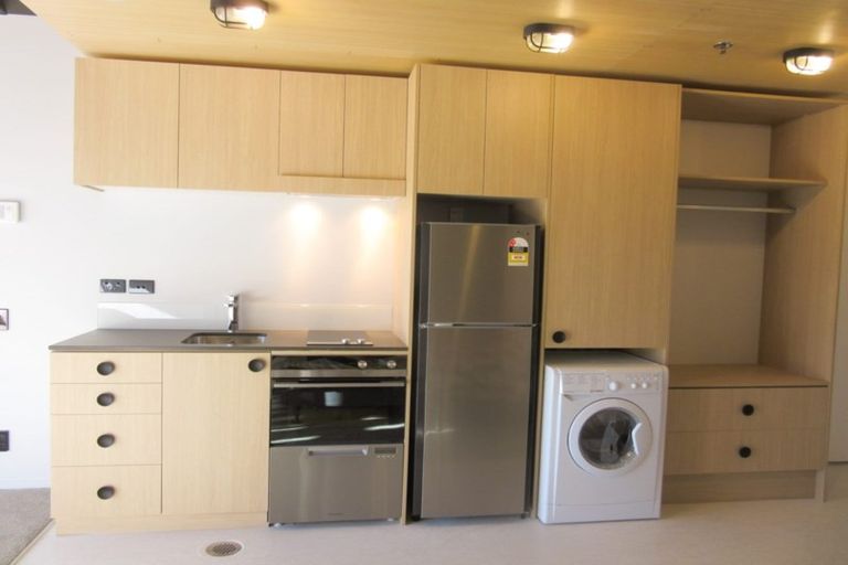 Photo of property in Vedado Apartments, 408/41u Hopper Street, Mount Cook, Wellington, 6011