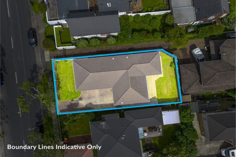 Photo of property in 21a Eastern Beach Road, Eastern Beach, Auckland, 2012