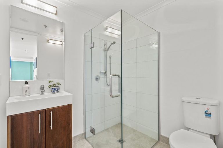 Photo of property in Augusta Apartments, 13/254 Willis Street, Te Aro, Wellington, 6011