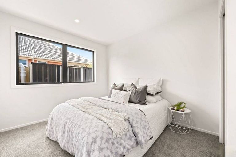 Photo of property in 22b Palmer Crescent, Silverstream, Upper Hutt, 5019