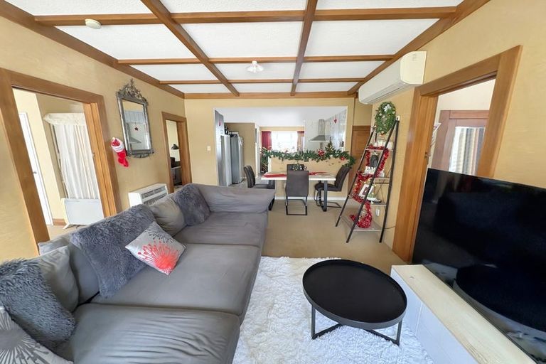 Photo of property in 90 Chelwood Street, Takaro, Palmerston North, 4412