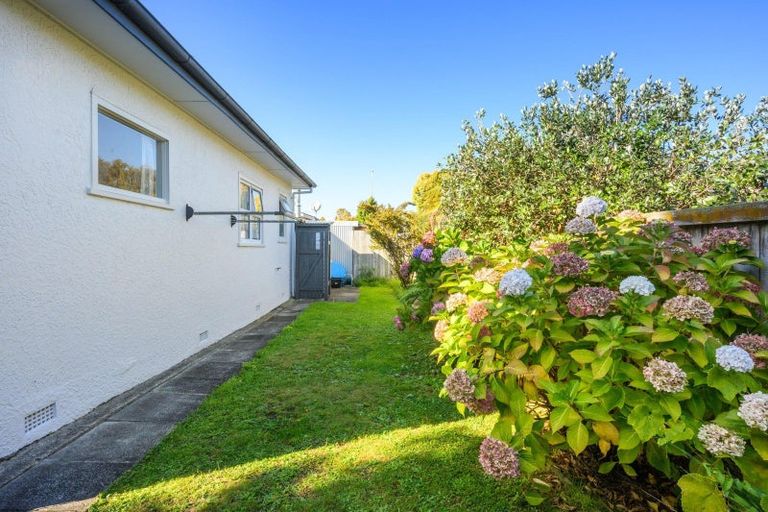 Photo of property in 1 Cremorne Avenue, Hokowhitu, Palmerston North, 4410