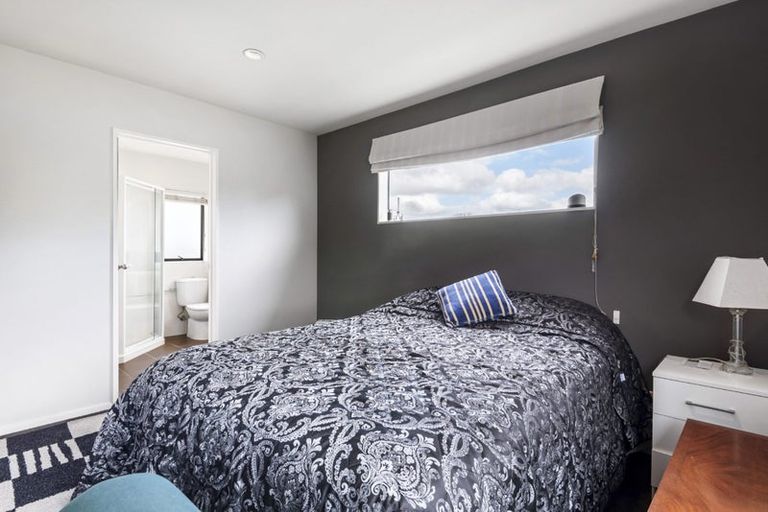 Photo of property in 2/81 Francis Street, Hauraki, Auckland, 0622