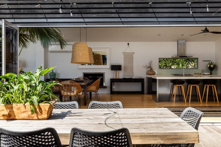 Photo of property in 257 Black Barn Road, Havelock North, 4294