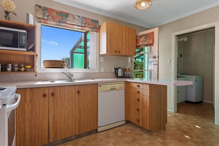 Photo of property in 84 Blankney Street, Hornby, Christchurch, 8042