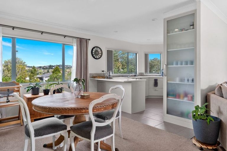 Photo of property in 24a Alexander Street, Cockle Bay, Auckland, 2014