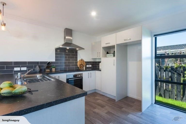 Photo of property in 77a Simpson Road, Papamoa Beach, Papamoa, 3118