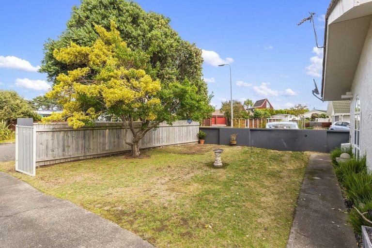 Photo of property in 25b Olive Terrace, Paraparaumu Beach, Paraparaumu, 5032