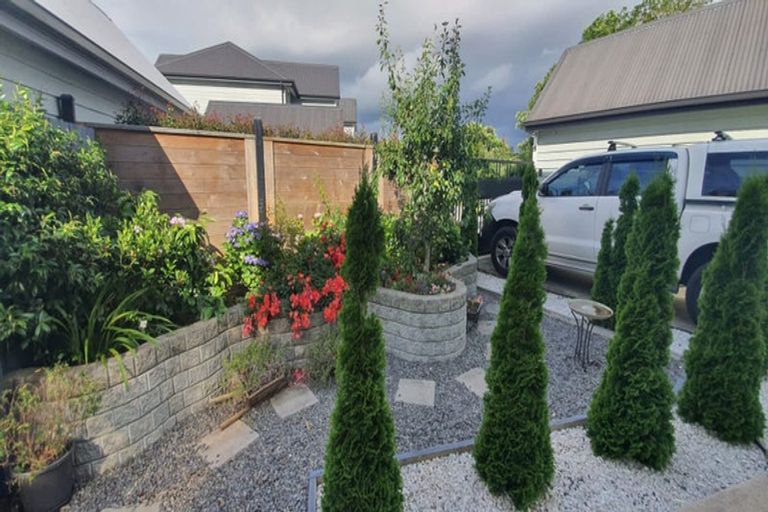 Photo of property in 61 Grove Road, Papakura, 2110