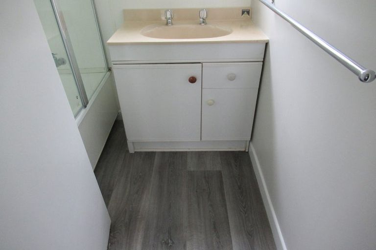 Photo of property in 8 Hinemoa Street, Levin, 5510