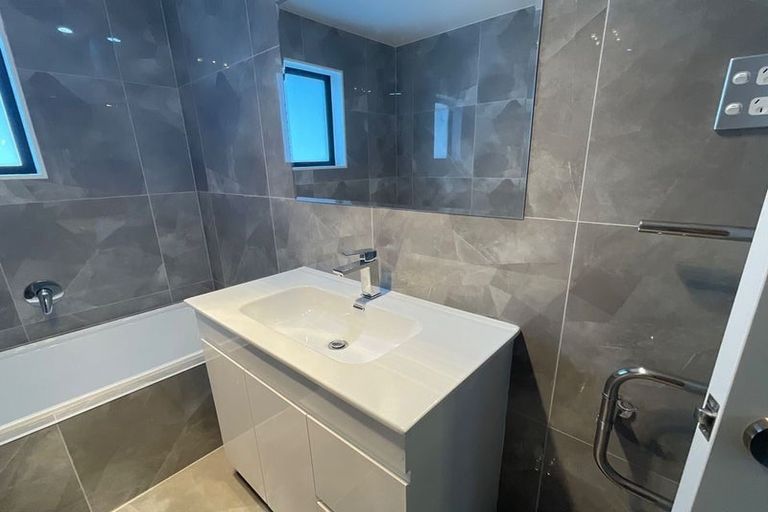 Photo of property in 30a Hooper Avenue, Pukekohe, 2120