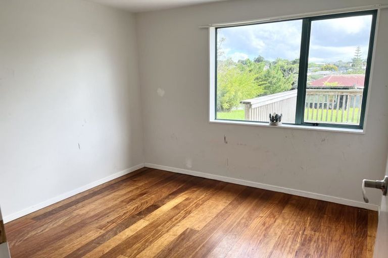 Photo of property in 3179 Great North Road, New Lynn, Auckland, 0600